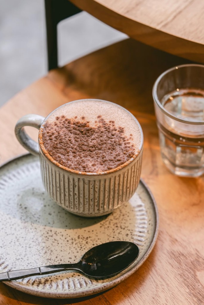 Café con espuma en Glew Café